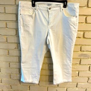 Jessica Simpson Capri White Jeans “Kiss Me Skimmer” Size 20W